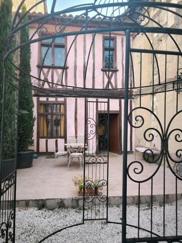Saramon House | La Toscane Médiévale