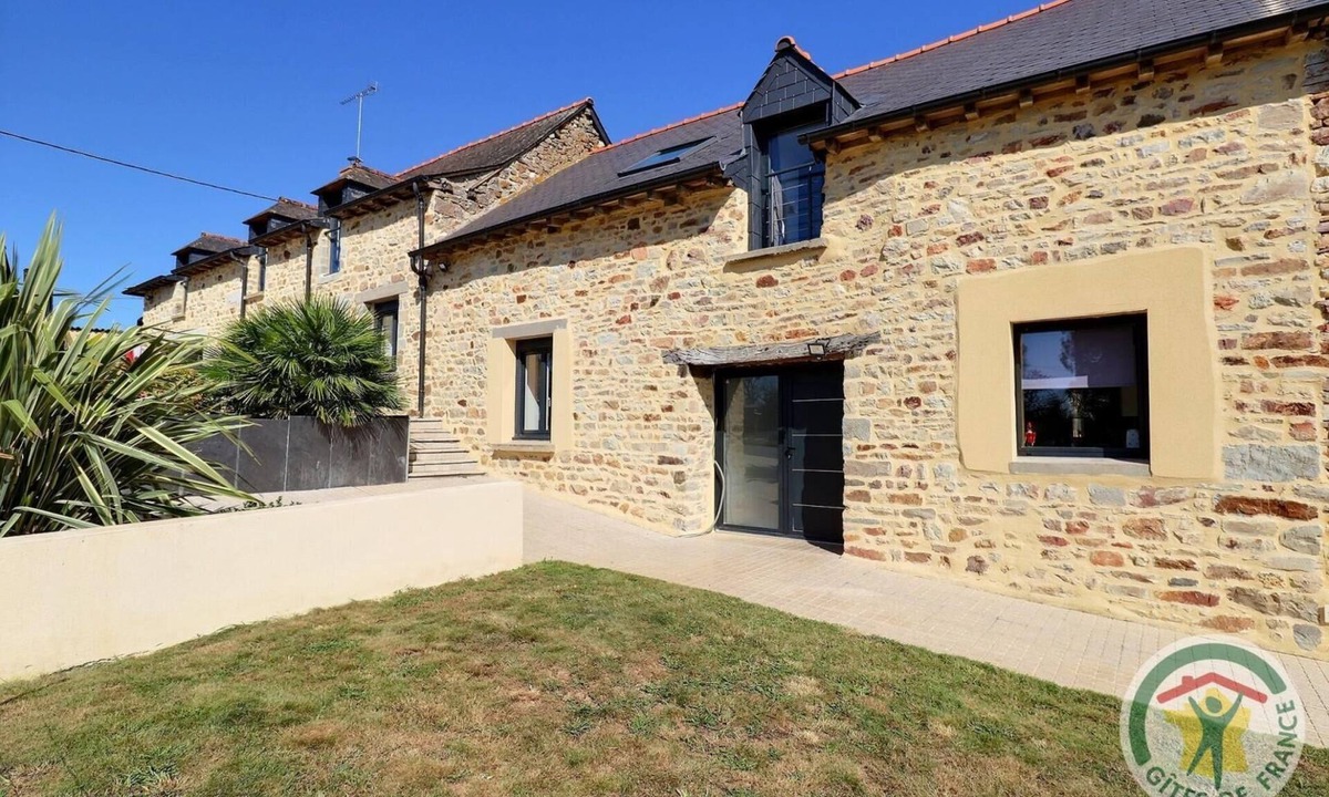 La Bouexiere House | La Touche Melet Petit