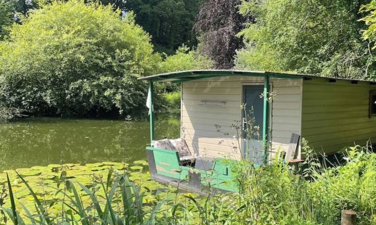Ploeuc-l'Hermitage Boat Rental | La Toue de Coeur.