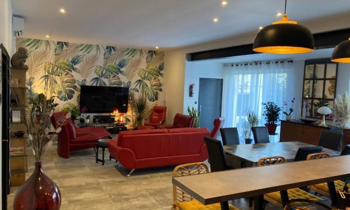 Saint-Xandre House | la tour de saint xandre