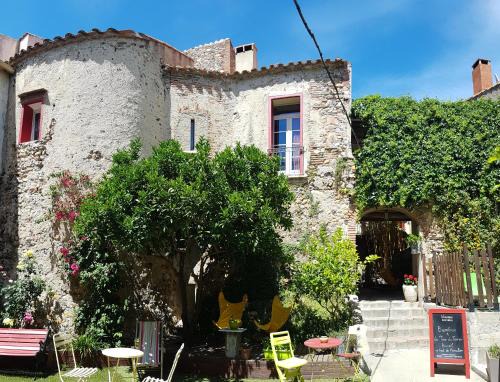 Rivesaltes Bed & Breakfast | La Tour Du Terroir