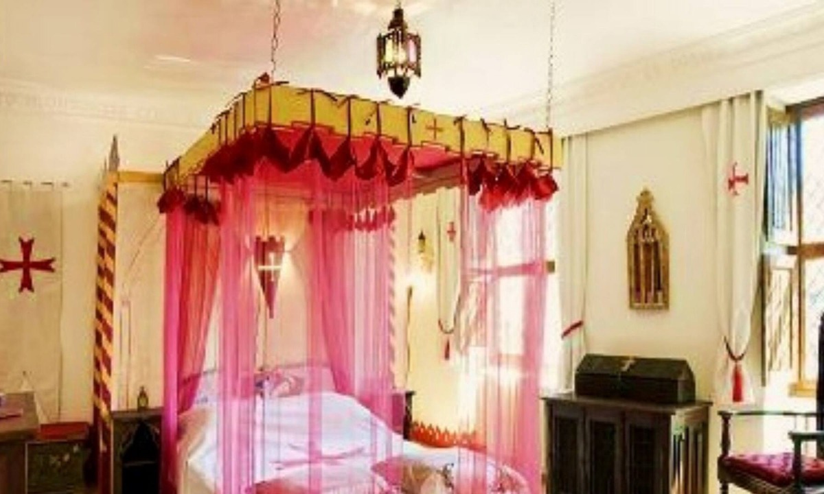 Villefranche-de-Rouergue Bed & Breakfast | La Tour Mord-Lion B&B