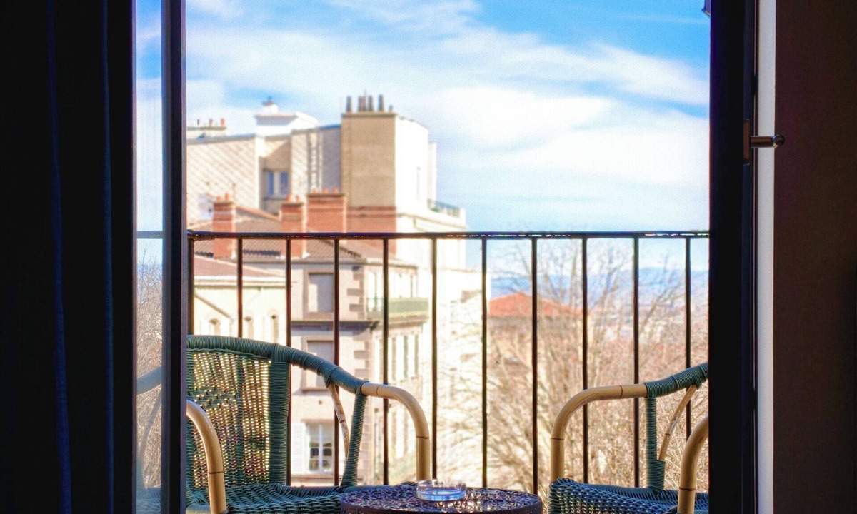 Clermont Ferrand City Centre House | La Tour Grégoire