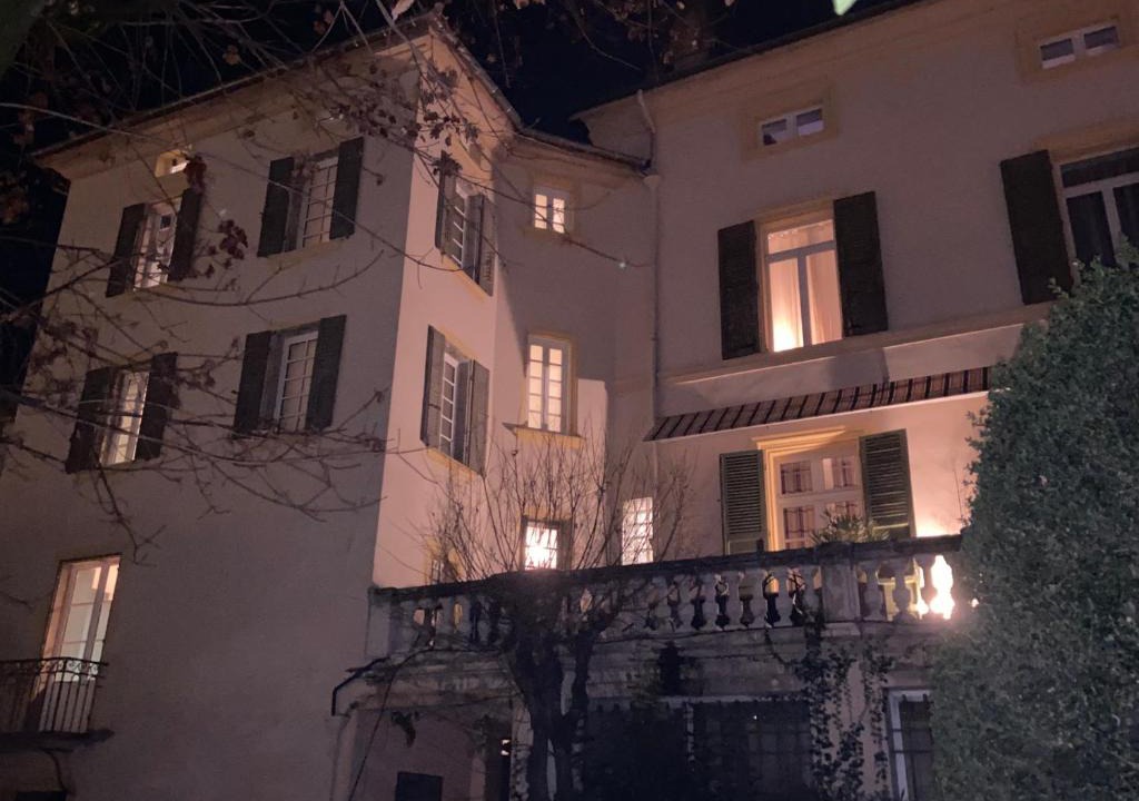 Romans-sur-Isere Bed & Breakfast | LA TOUR YVELINE