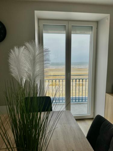Saint-Regnobert-de-la-Cote-de-Nacre Apartment | La Tourelle - Balcon vue mer et terrasse plein sud