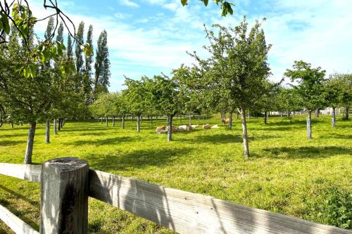 Pennedepie Apartment | La Tourterelle - Domaine d'APREVAL - Campagne