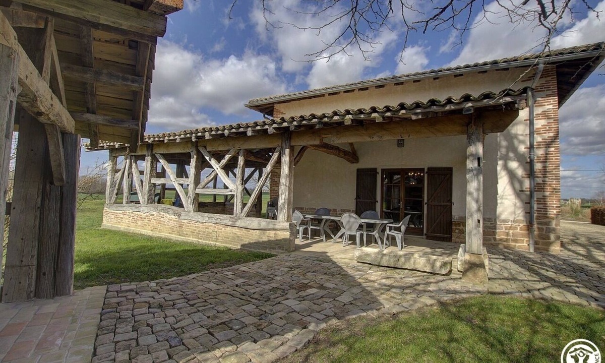 Bage-Dommartin House | La Trélie - Bage-dommartin