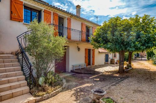 La Tour-Sur-Orb House | La Trêve