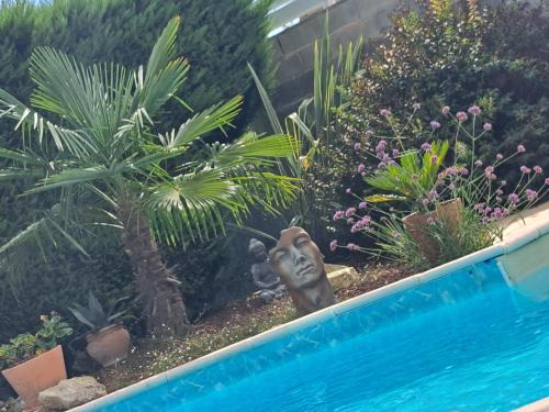 Castera-Verduzan House | La Tropézienne