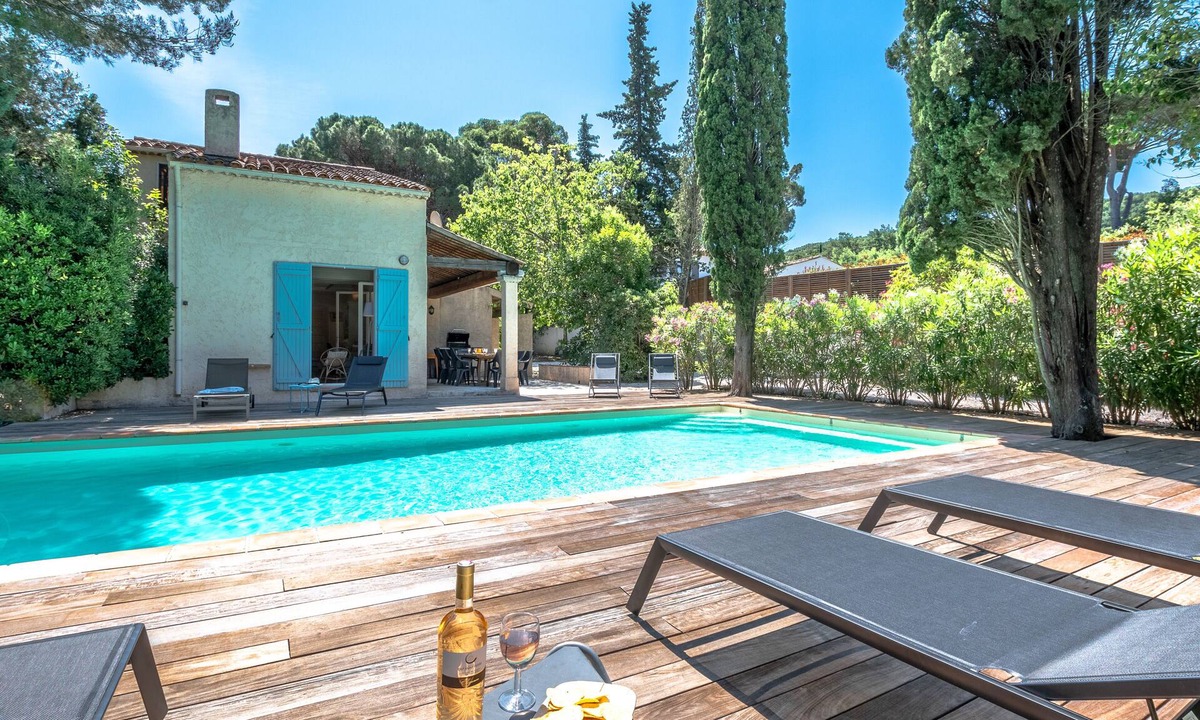 Cote d'Azur- French Riviera House | La Tropézienne - Welkeys