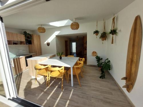 Port-Saint-Pere House | La Tropi'kaz - Jungle room