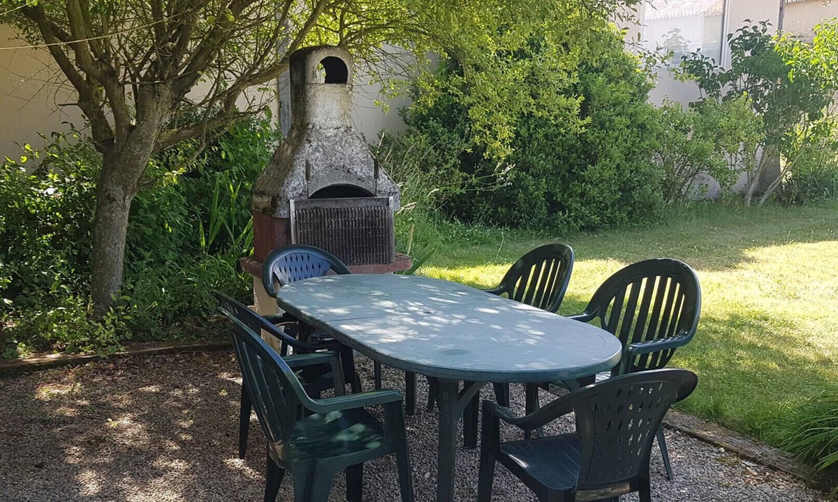 Champigny-sur-Veude House | La Truffière