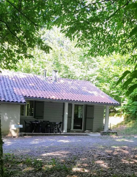 Saint-Amans-Valtoret House | La Truite