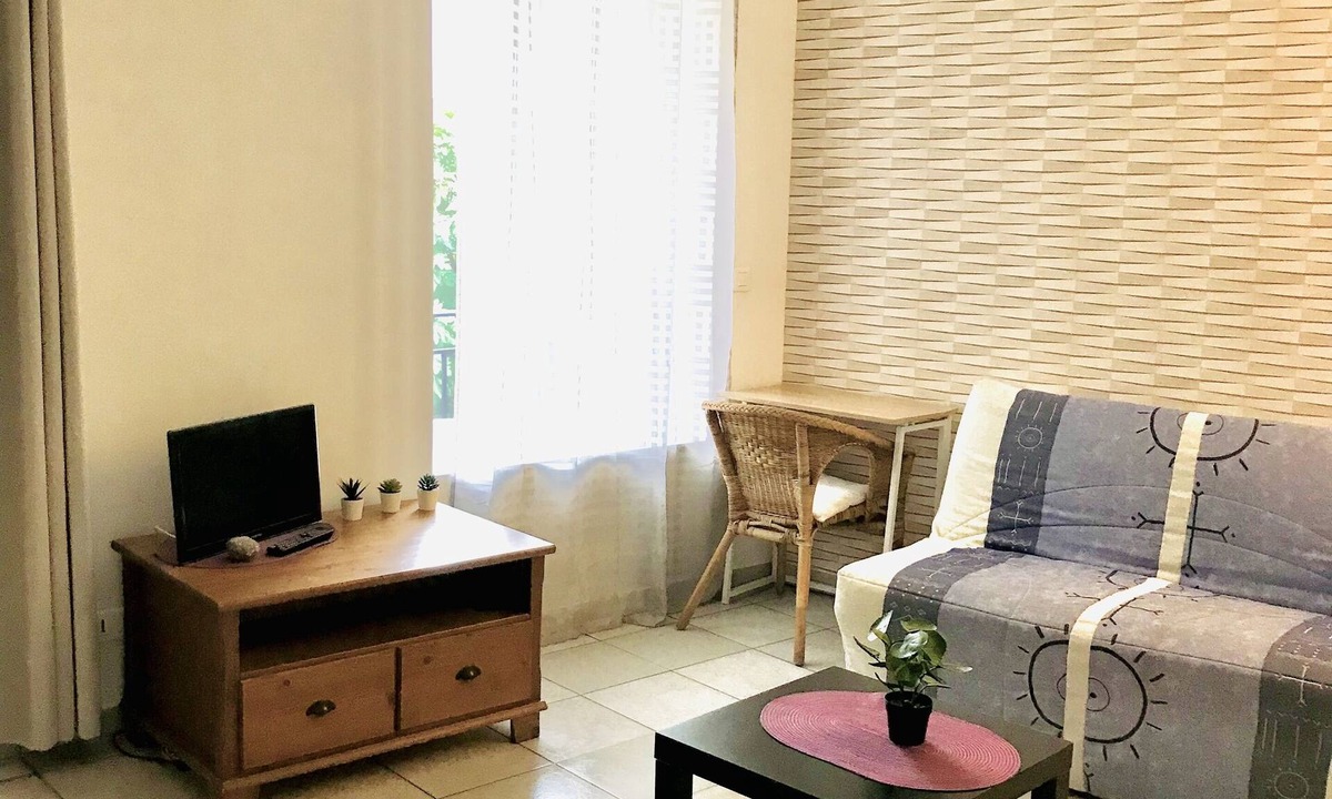 Herepian Apartment | "La verrerie comfortable apartment