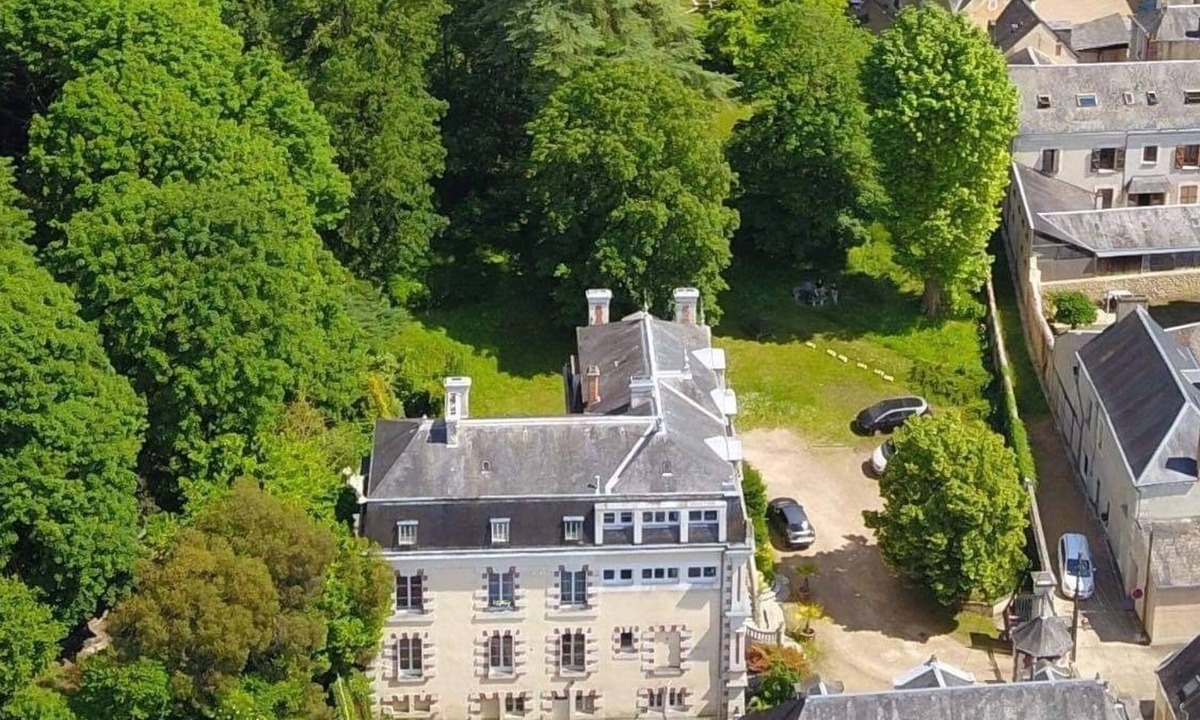 Chateau-du-Loir Apartment | La Vie De Château