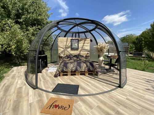 Cappelle-Brouck House | La Vie est Bulle