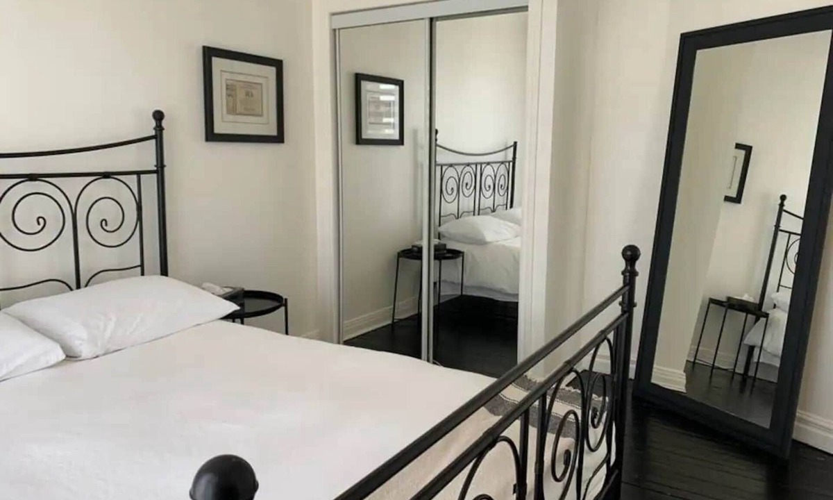 Saint-Michel-des-Saints House | La Villageoise, direct access to snowmobile trails