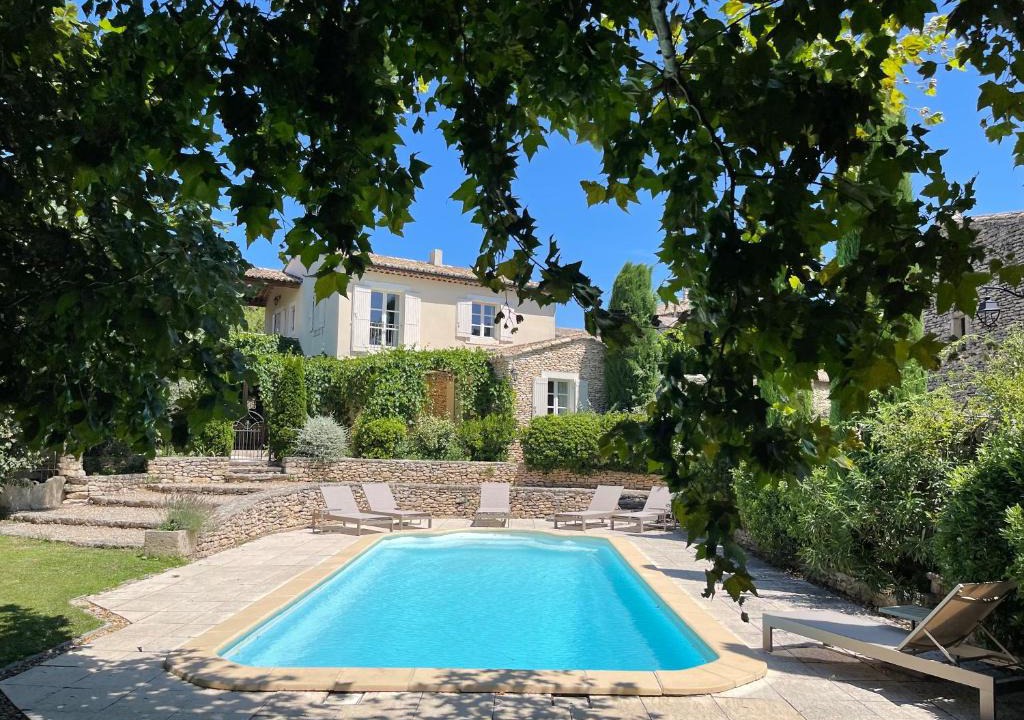 Cabrieres-d'Avignon Villa | La Villa Baronnette