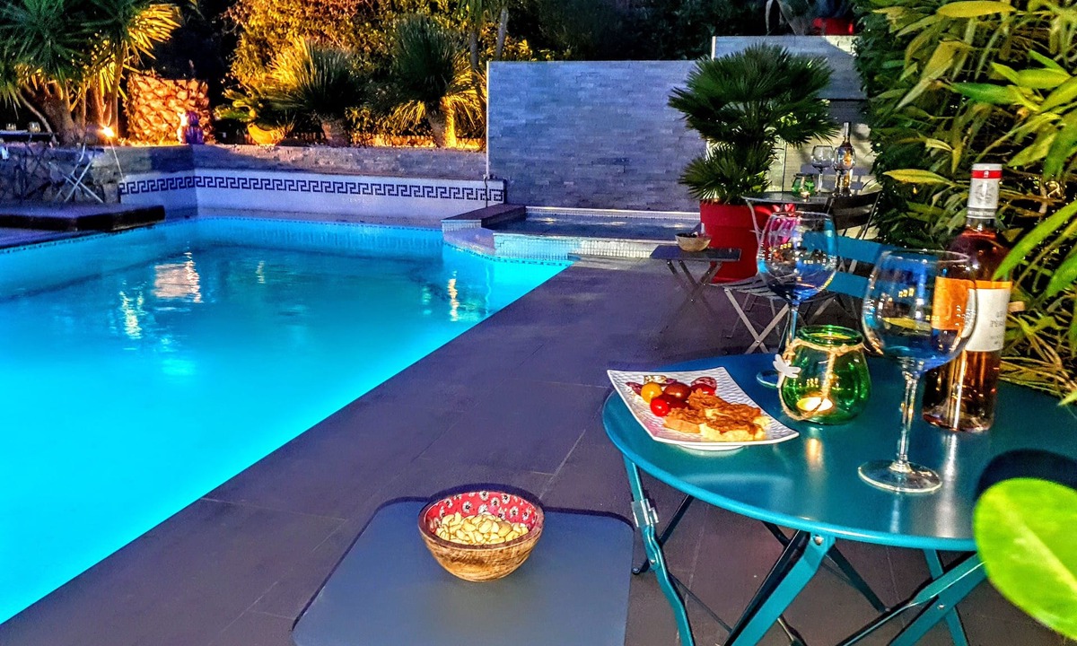 Sanary-sur-Mer Bed & Breakfast | La Villa Blanche
