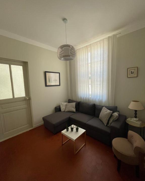 Hyeres City Centre Bed & Breakfast | La villa des Amandiers