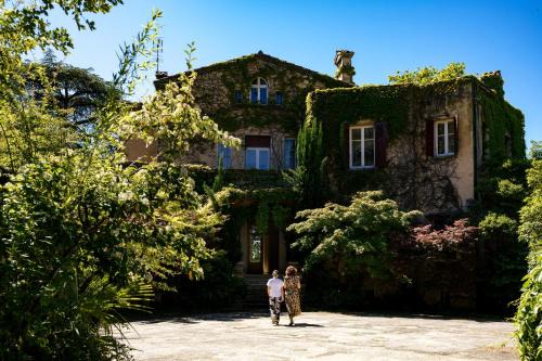 Romans-sur-Isere Hotel | La Villa Kara