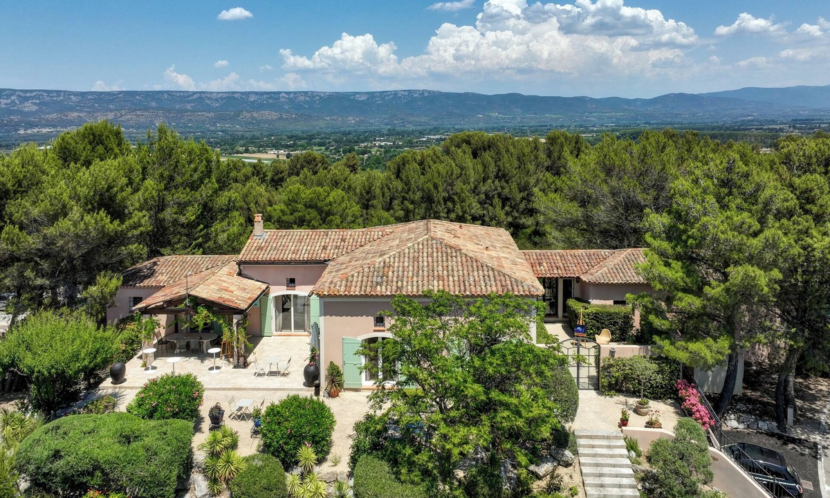 Pont Royal House | La Villa Kef