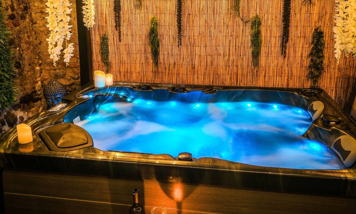 Pamiers House | La Villa Lova - Loveroom with private spa in Pamiers