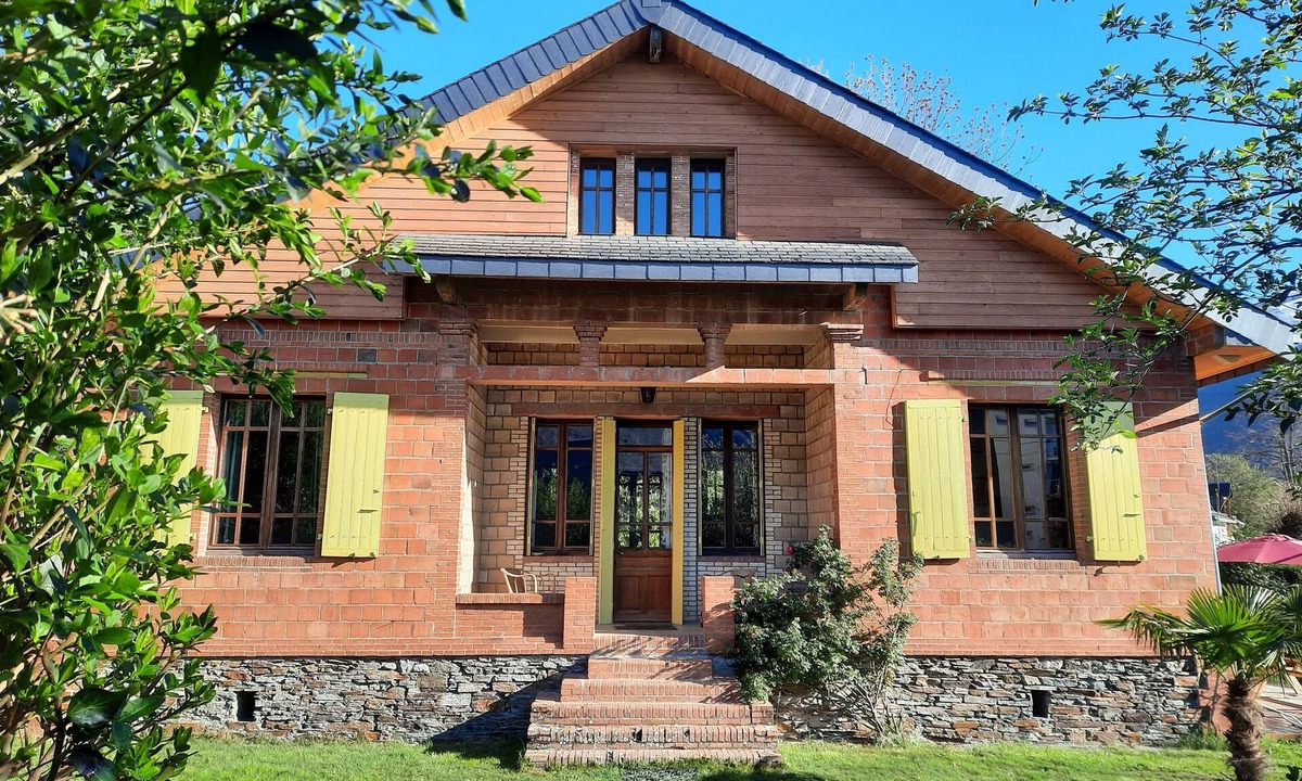 Bagneres-de-Luchon Villa | La Villa Luchonnaise, 5mn du Centre Ville, Télécabine et Thermes