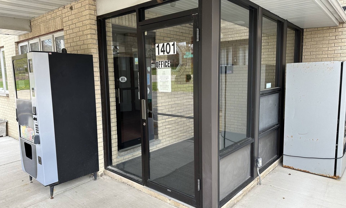 Winthrop Harbor Hotel | LA VILLA MOTEL