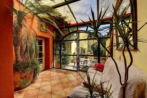 Thuir Villa | La Villa Nénuphar