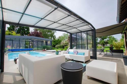 Les Bordes-Aumont Bed & Breakfast | La Villa Séquoia