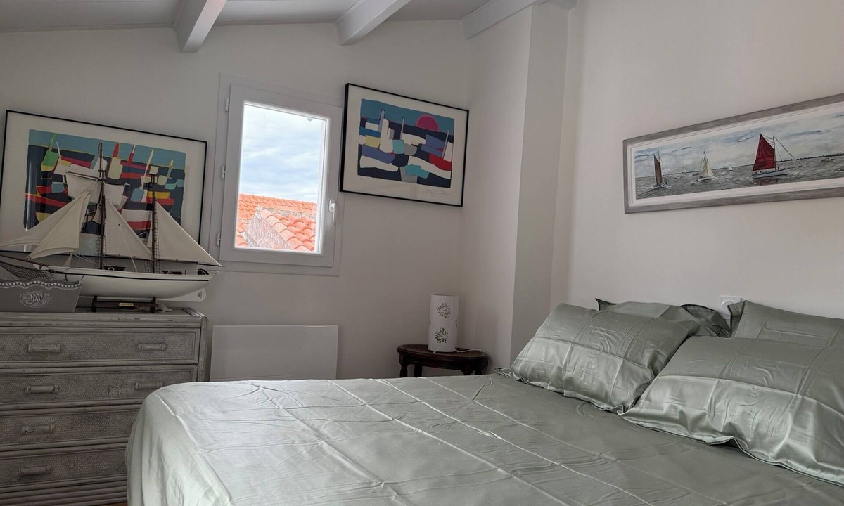 Barbatre House | La voile verte - A stopover with your feet in the water