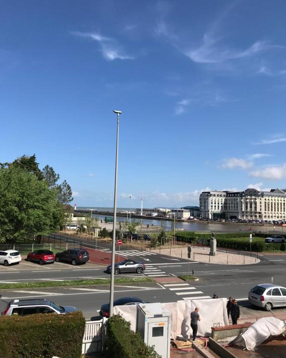 Deauville City Centre Apartment | " La Vue " - Studio en Bord de Mer