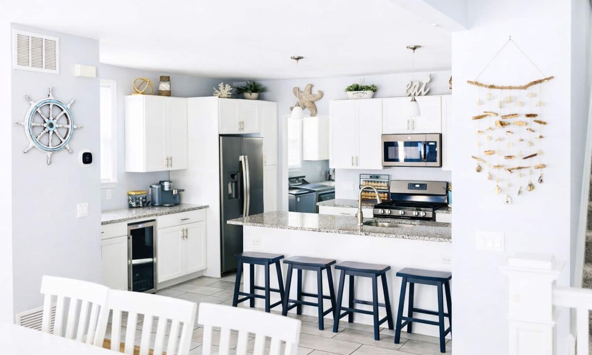 Ventnor City House | Labor Day Avail | 1.5 Blocks to Beach | 1st Floor EnSuite + Beach Gear + Parking