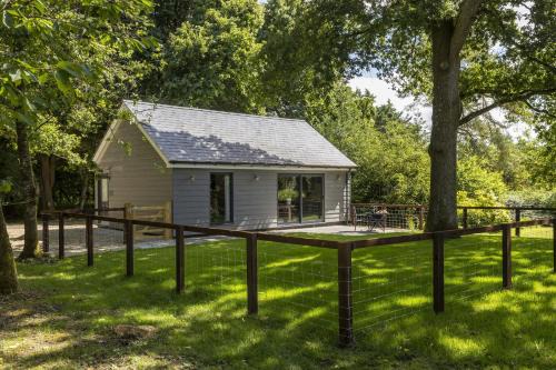 Marlborough House | Labrador Lodge