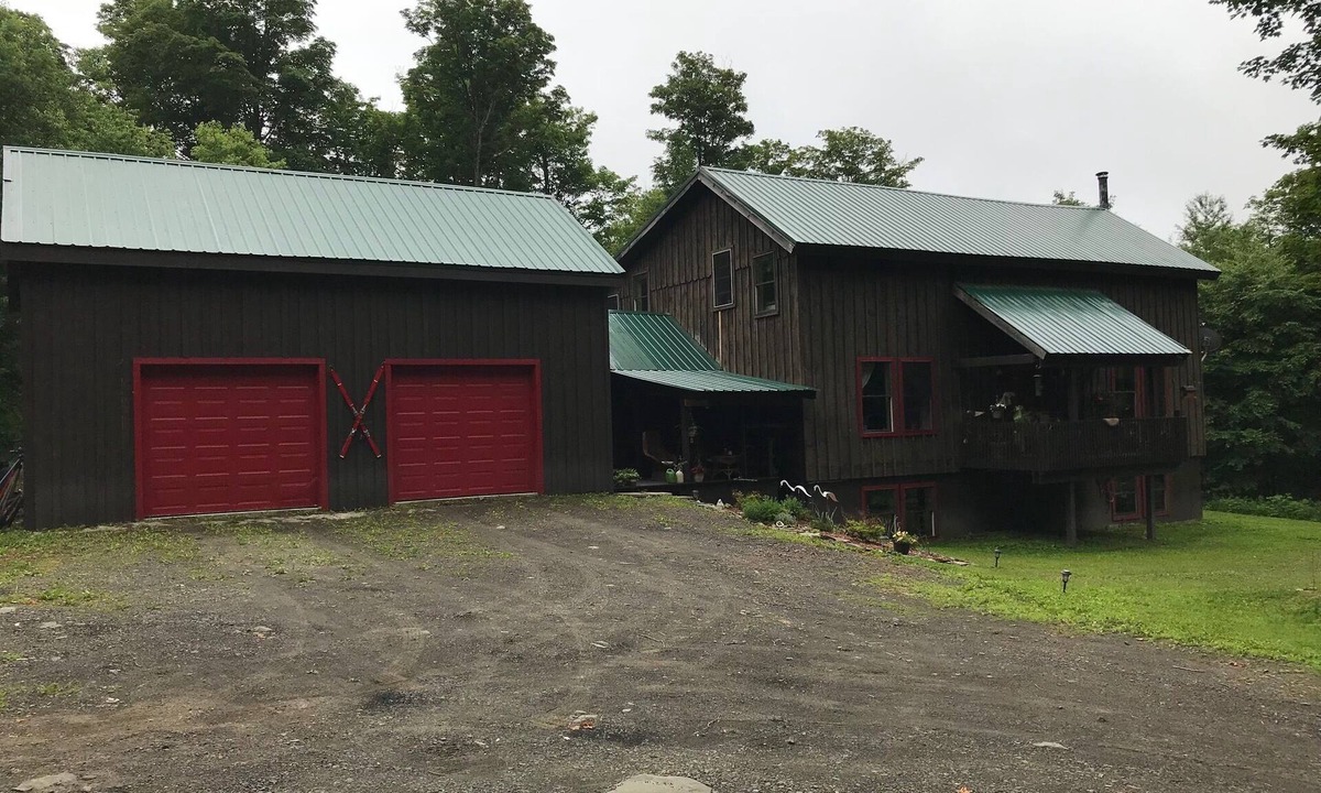 Truxton House | Labrador Mountain House