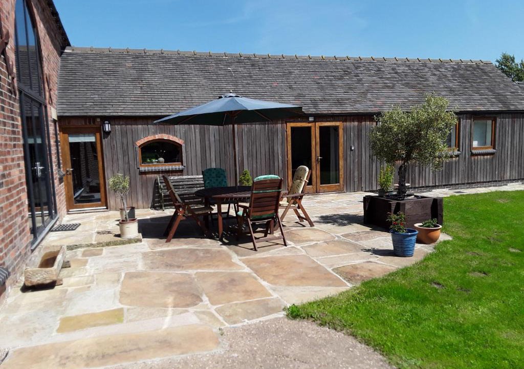 Ripley House | Lady lane stables