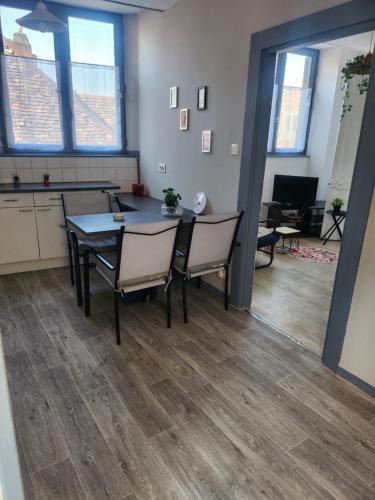 Besancon Old Town Apartment | Laelia place Rivotte