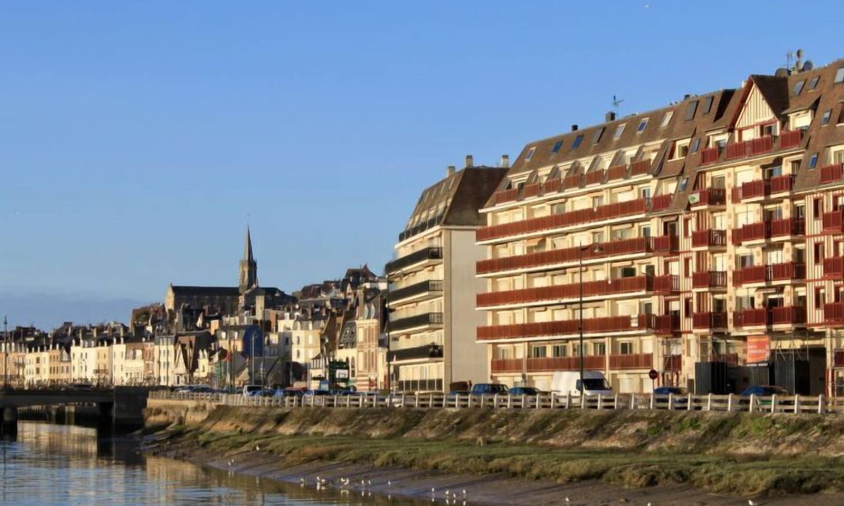 Trouville-sur-Mer Apartment | Laetitia by Interhome