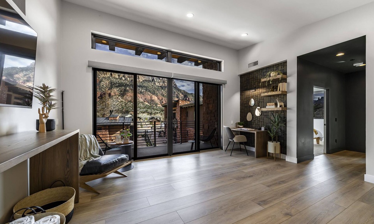 Zion National Park South Entrance Villa | LaFave-Luxury Villa at Zion: Johnson Mountain