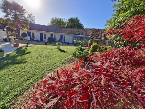 Neuville-de-Poitou House | Lagalerne