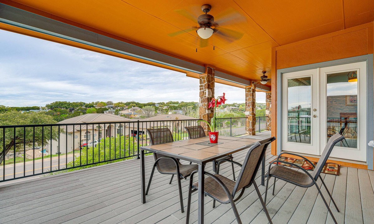 Highland Lake Estates House | Lago Vista Vacation Rental - Walk to Lake Travis!