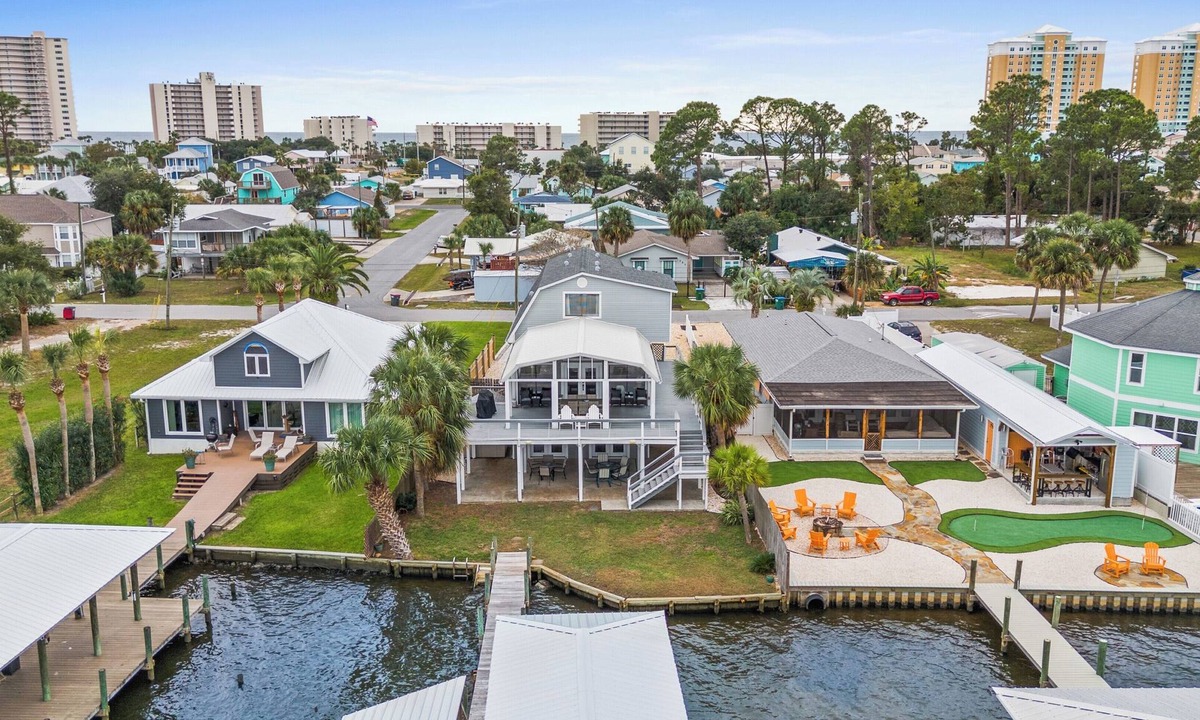 Gulf Lagoon Beach House | Lagoon Cocoon by Book That Condo