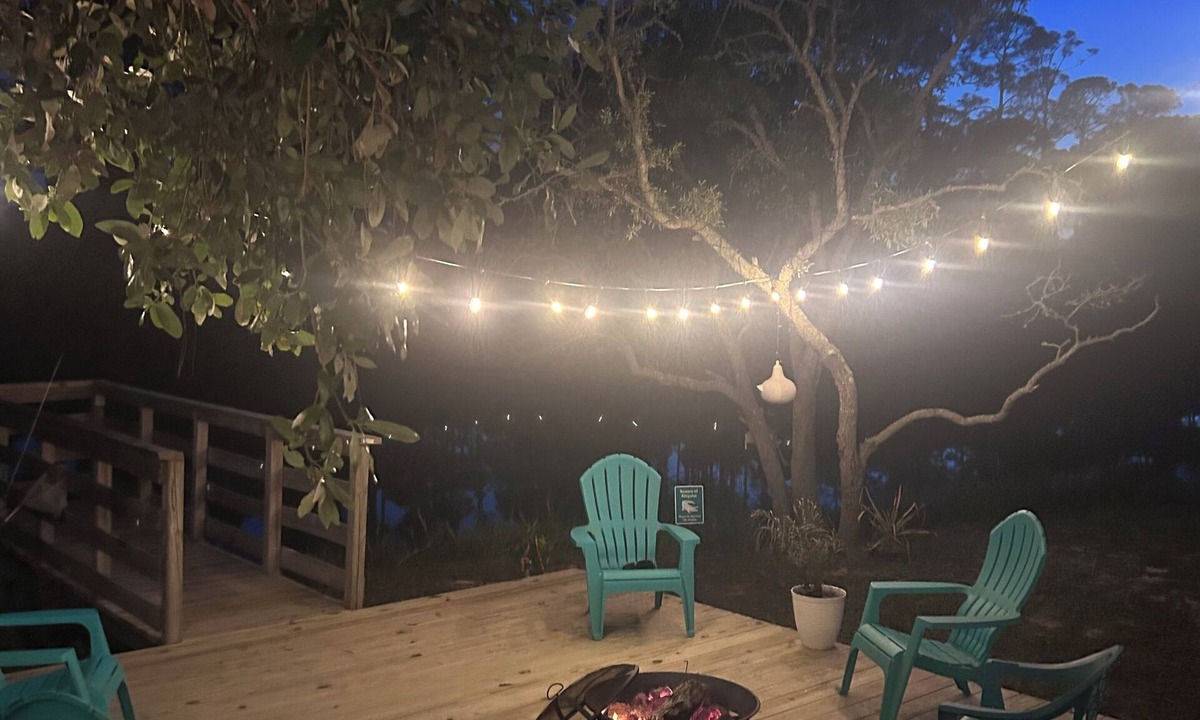 Alligator Point House | Lagoon-front getaway steps from white sand beach, fish, crab, relax.