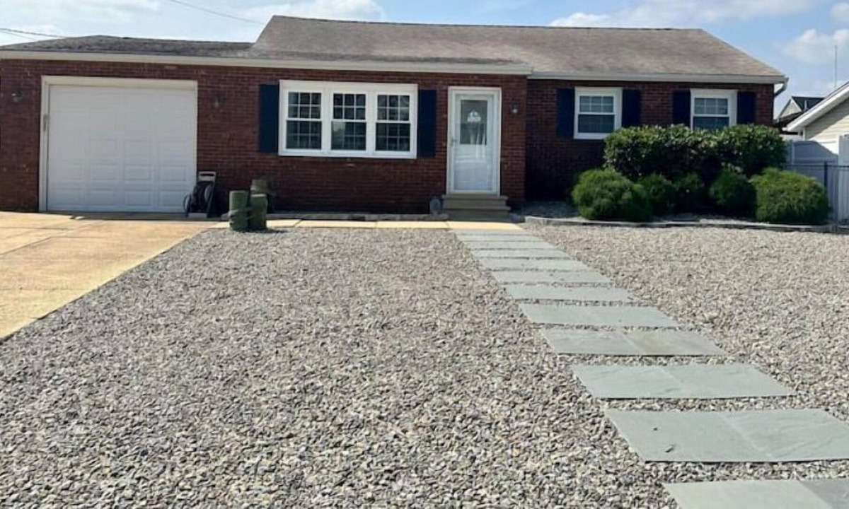 Osbornsville House | Lagoon House