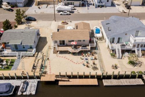 Tuckerton Beach House | Lagoon Life in Tuckerton Beach with Dock