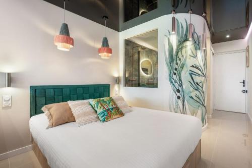 Naturist Village House | Lagoon - Modern Apartment with Private Terrace in the Cap dAgde