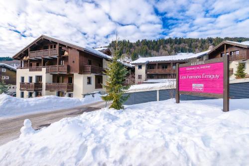 Les Gets Resort | Lagrange Vacances Les Fermes Emiguy