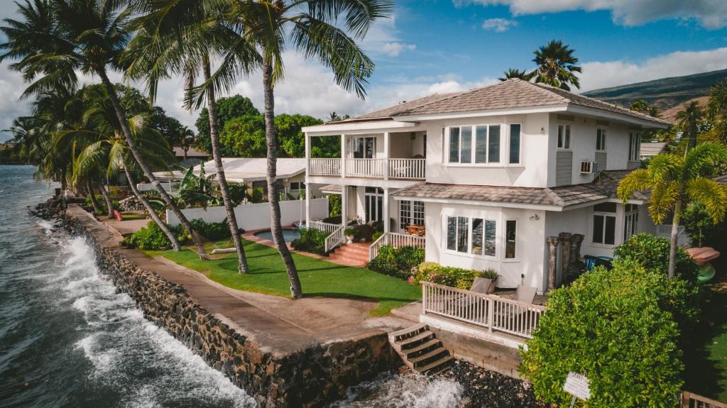 Historic Lahaina Front Street House | Lahaina Oceanfront Estate-Main House
