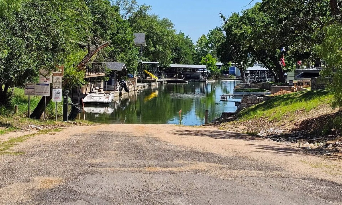 Granite Shoals House | Lake access home in the Hill Country! Less than 1 min walk to boat ramp